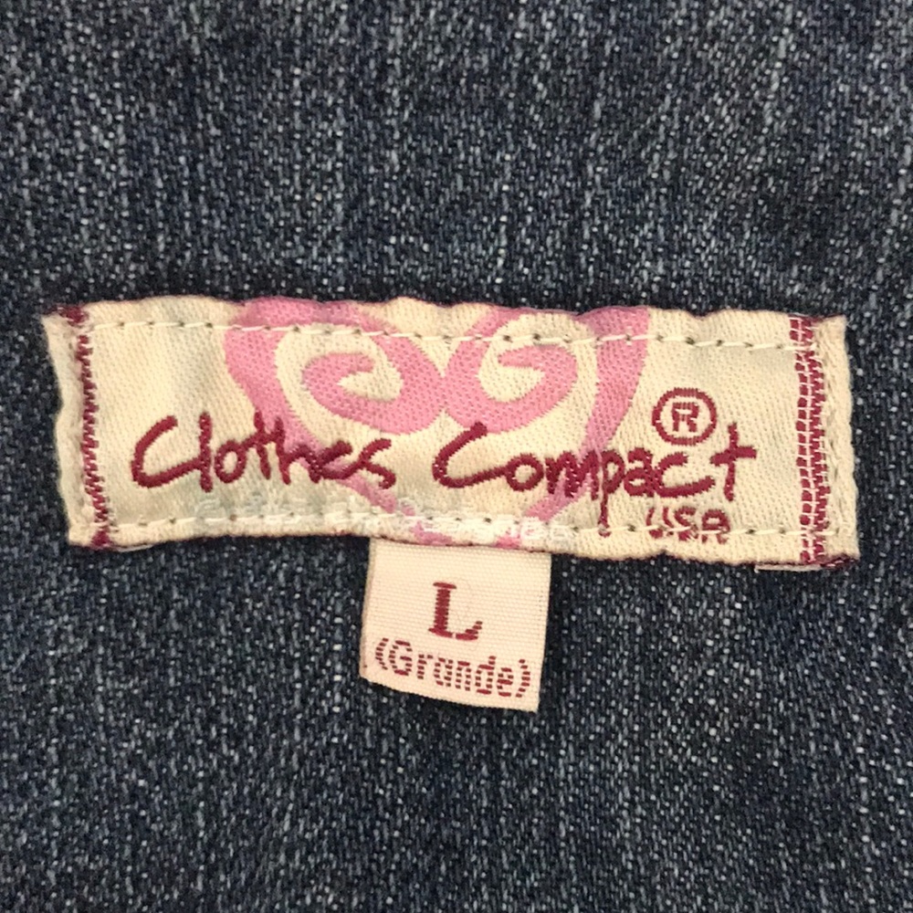 Distressed denim jacket-large - Picture 5 of 7